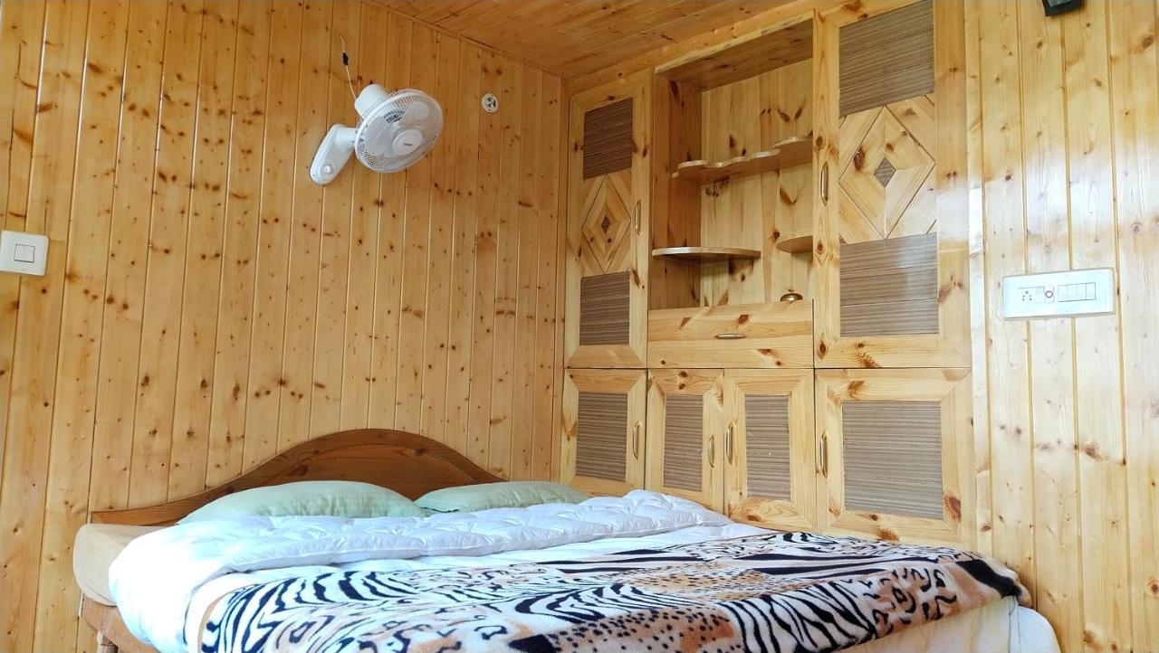 Kasol Wooden Cottage Esterno foto