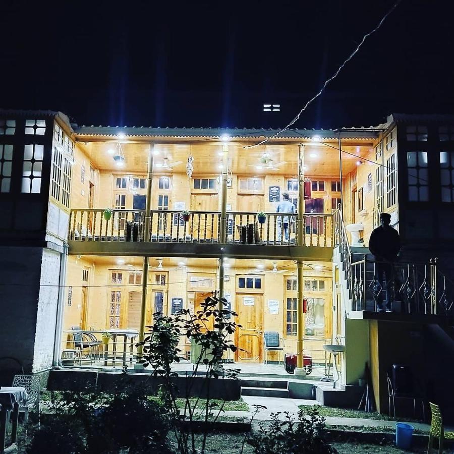 Kasol Wooden Cottage Esterno foto