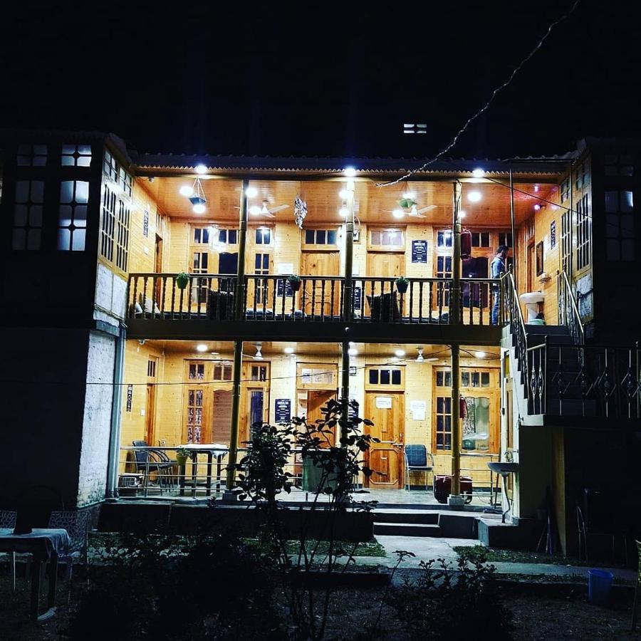 Kasol Wooden Cottage Esterno foto