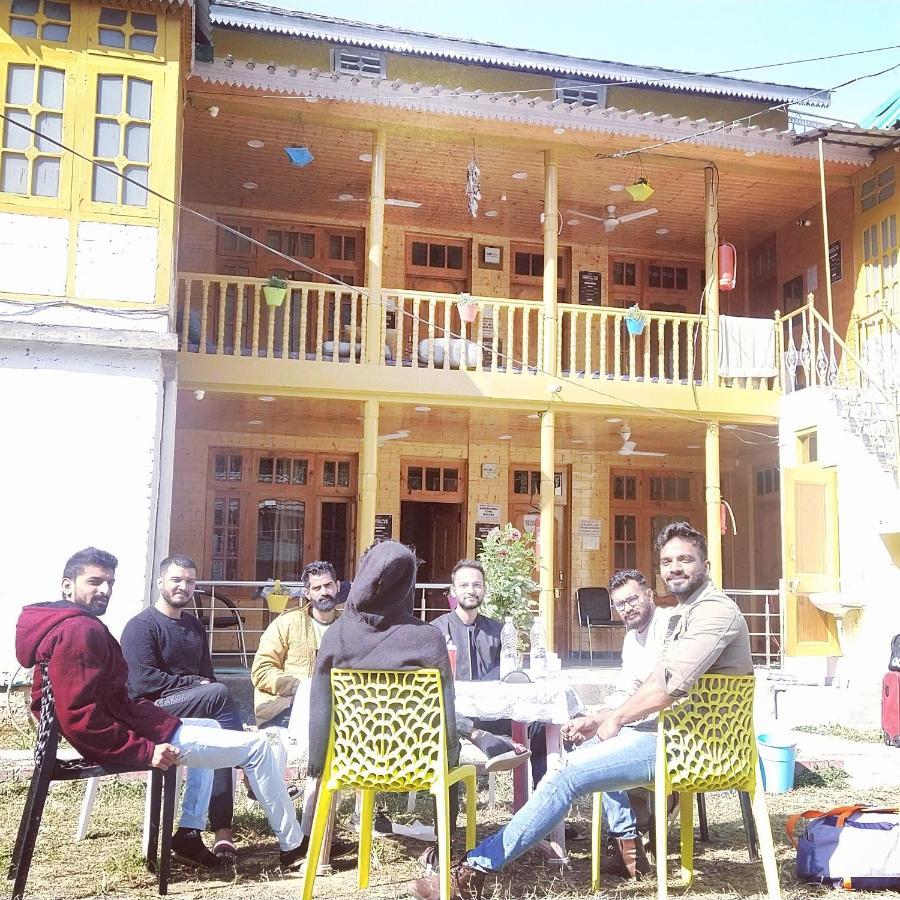 Kasol Wooden Cottage Esterno foto