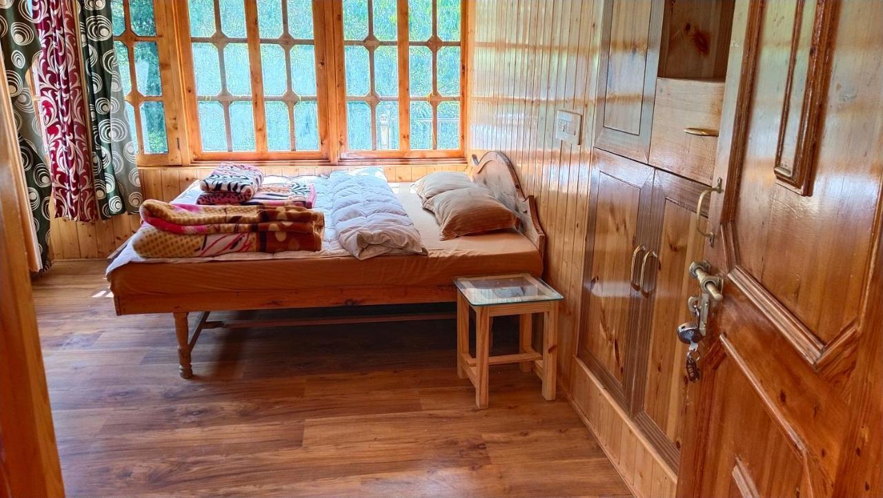 Kasol Wooden Cottage Esterno foto