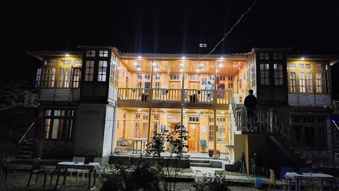 Kasol Wooden Cottage Esterno foto