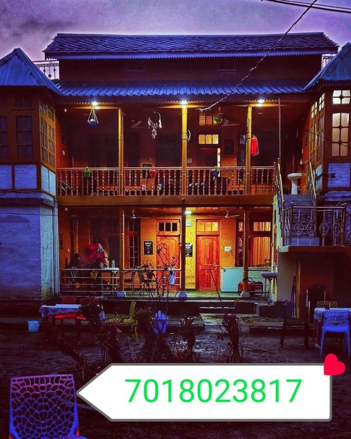Kasol Wooden Cottage Esterno foto