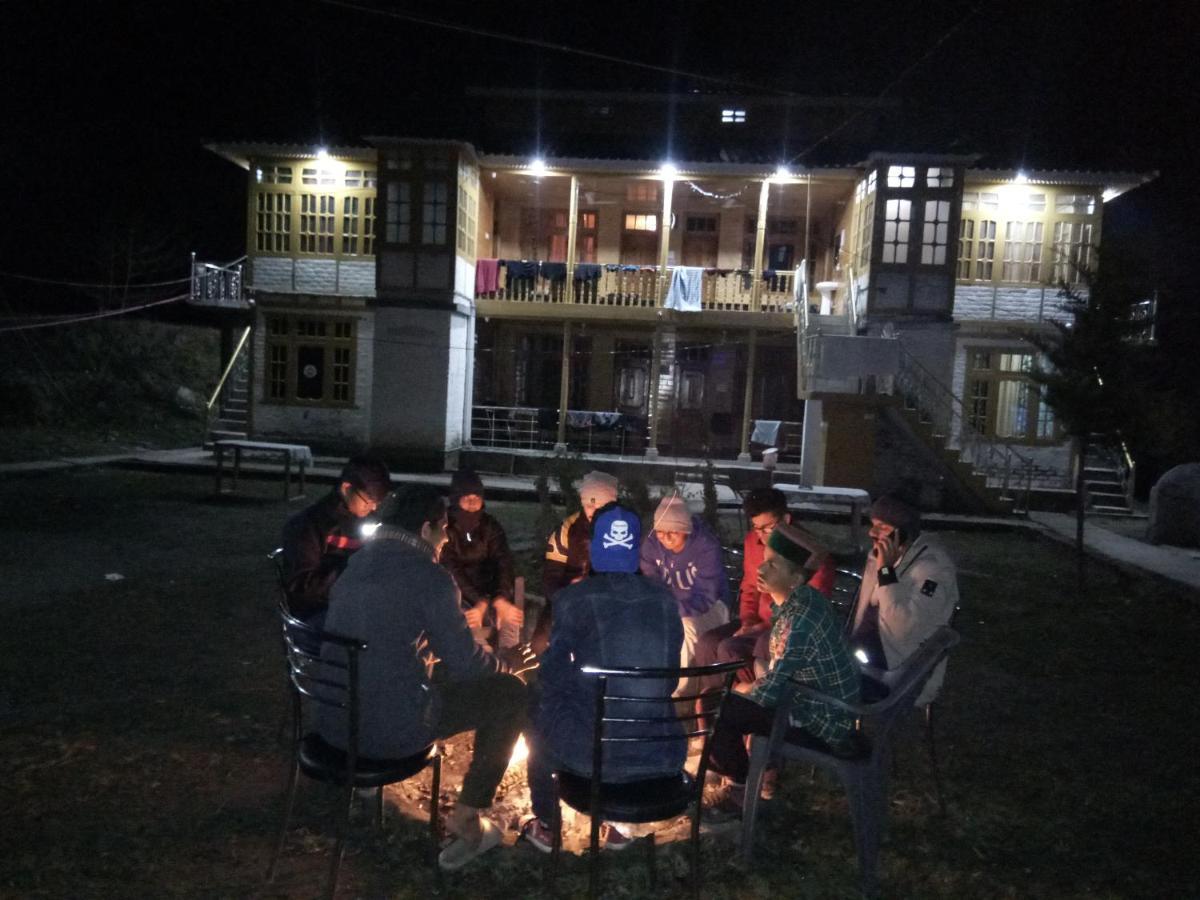 Kasol Wooden Cottage Esterno foto