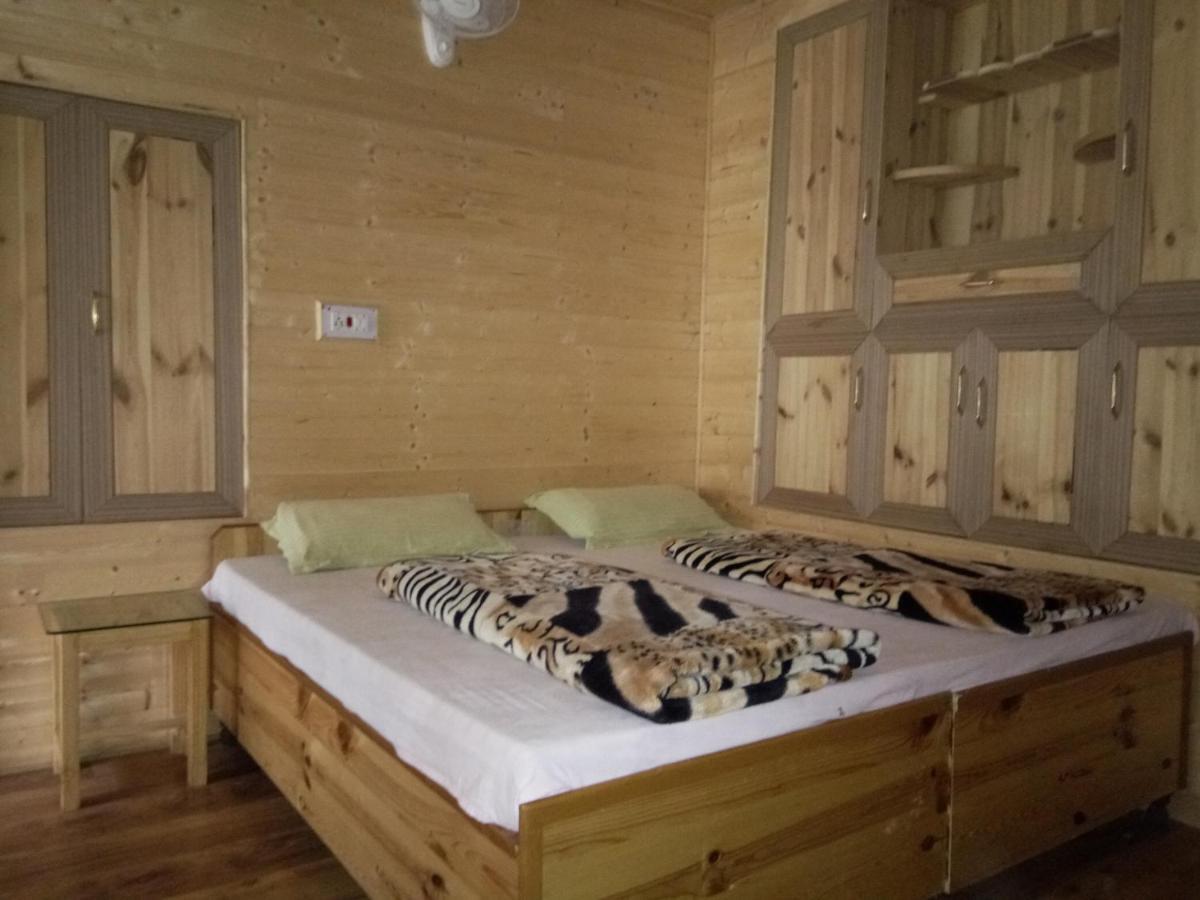 Kasol Wooden Cottage Esterno foto