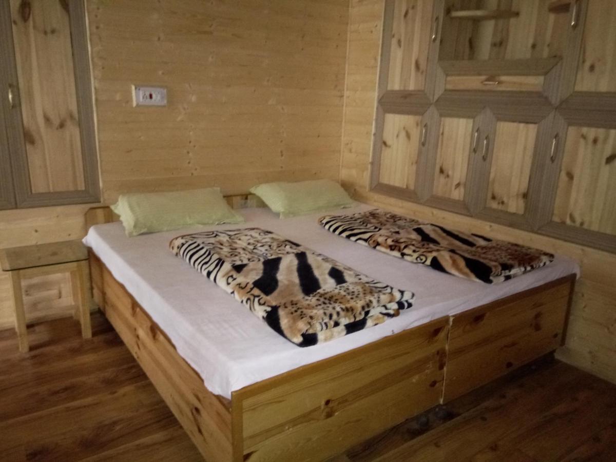 Kasol Wooden Cottage Esterno foto